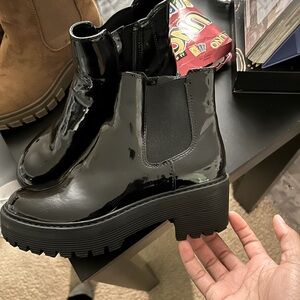 Girls dress boots sized 3